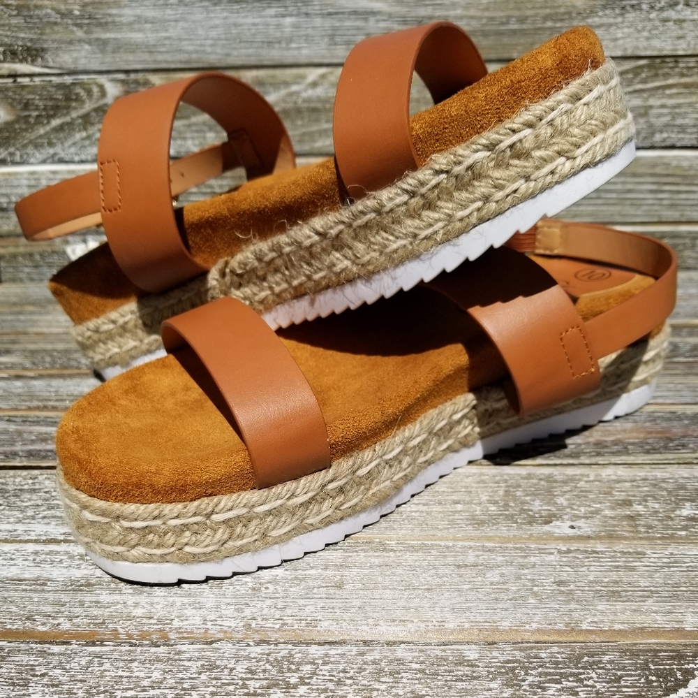 NWT Jessica Carlyle Tan Jute Platform Sandal Sz 10